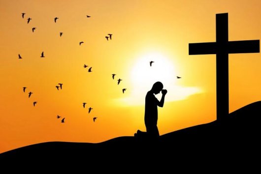 Kneeling-at-cross.jpg